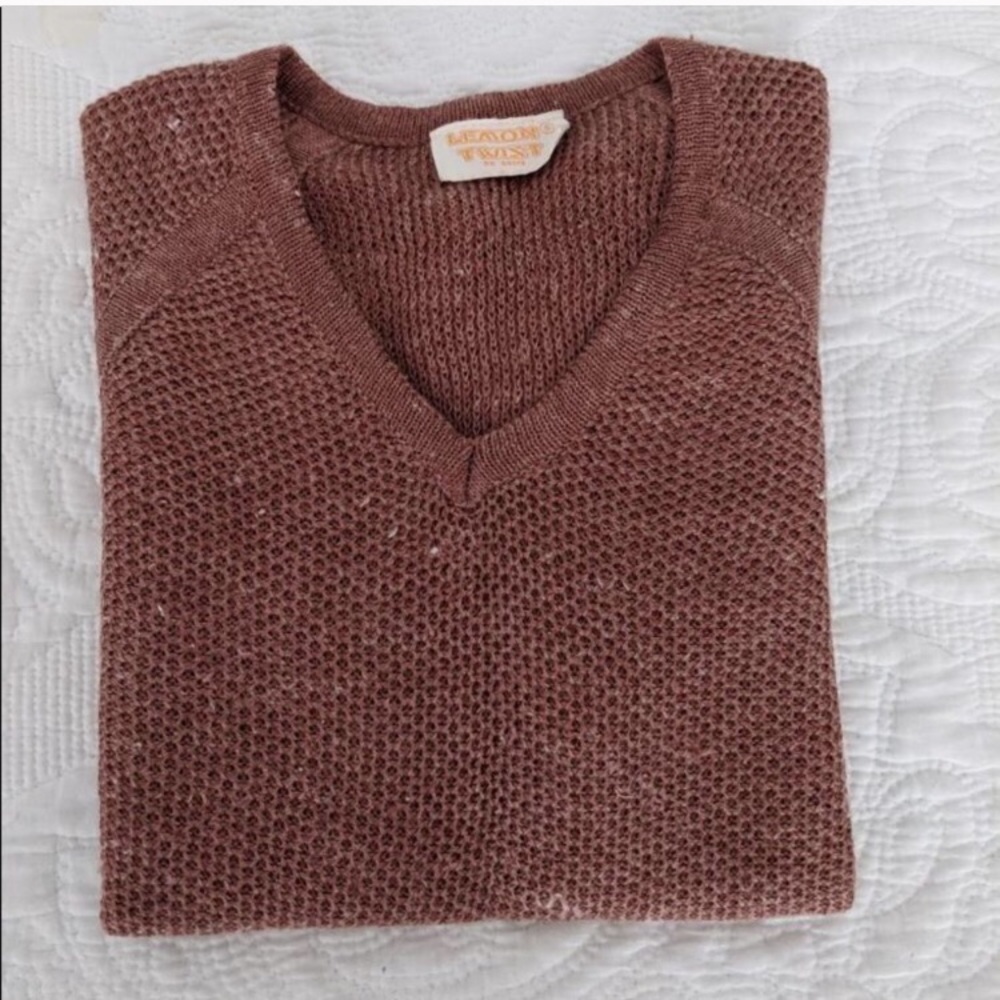 Vintage knit short sleeve top - Picture 2 of 5